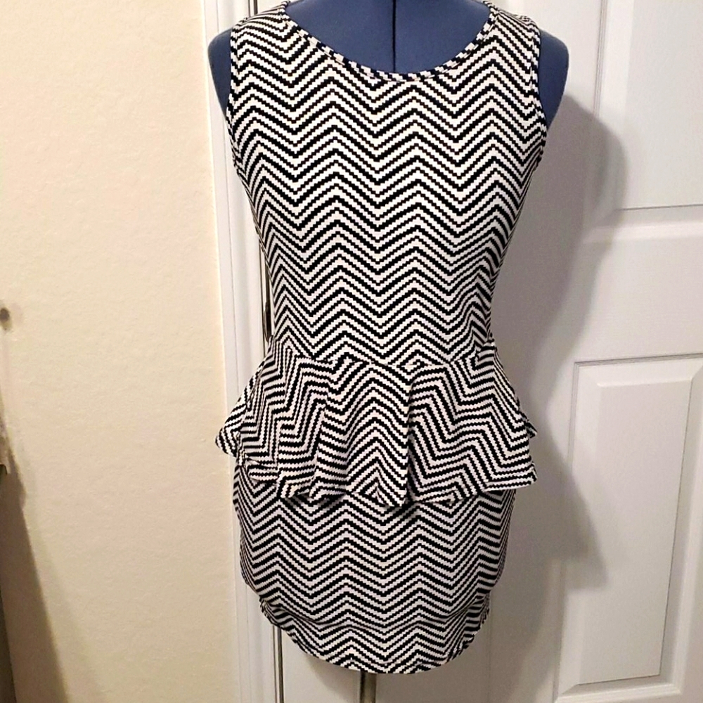 Fitted Black & White Print Dress